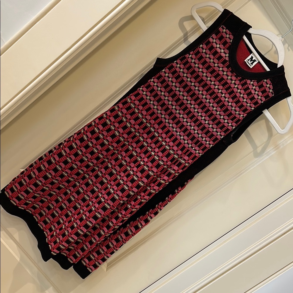 Missoni - Knit Sleeveless Dress in Red pink and Black